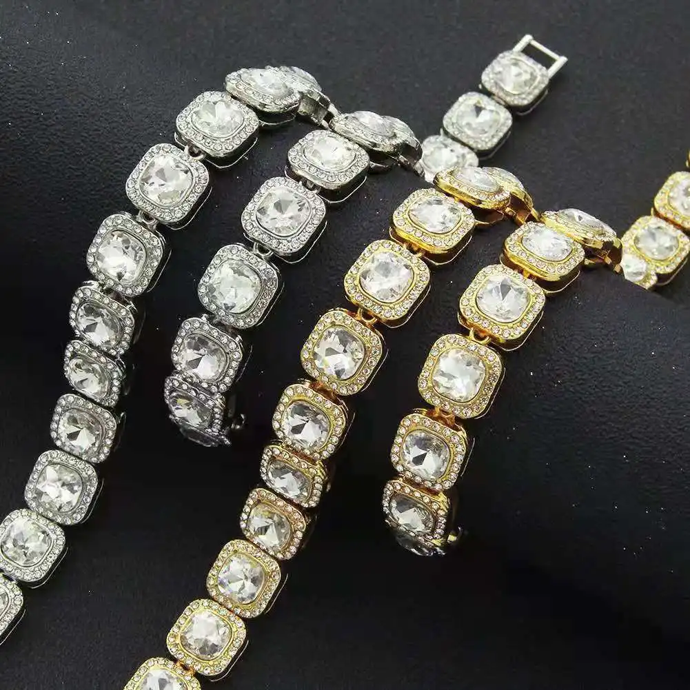 Luxury Wristwatch Necklace Bra - đánh giá và giá Luxury Watch Miami